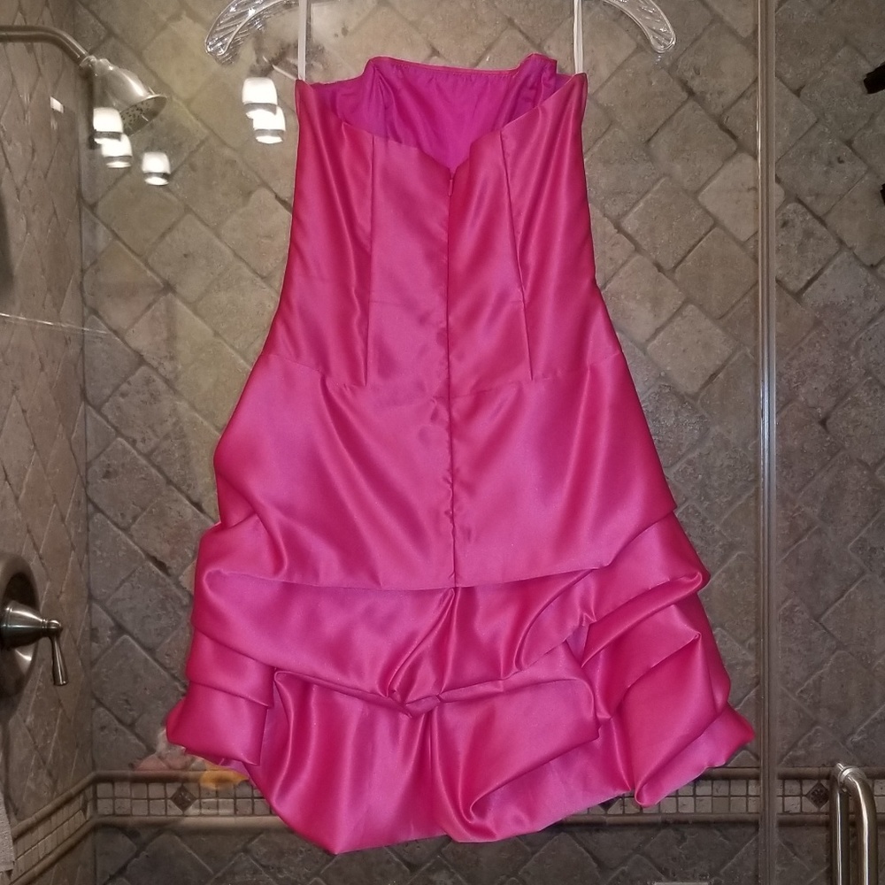 Cache, Prom Dress - Picture 6 of 7